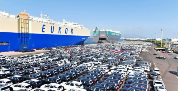 11�� � �����, ������ �� 13.6%�顦���� ���� 0.4%��