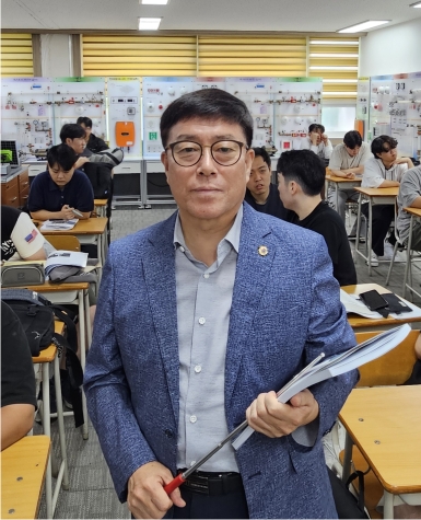 ���͸��ַ���� �迵�� �̻�, ����н� ����� �����Ѹ��� ����